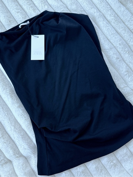 Zara Tops - Zara Black Sleeveless Tank Top